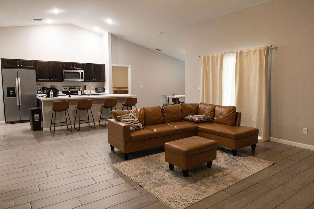 517 SW Ray Avenue, Port Saint Lucie, FL 34983 Photo