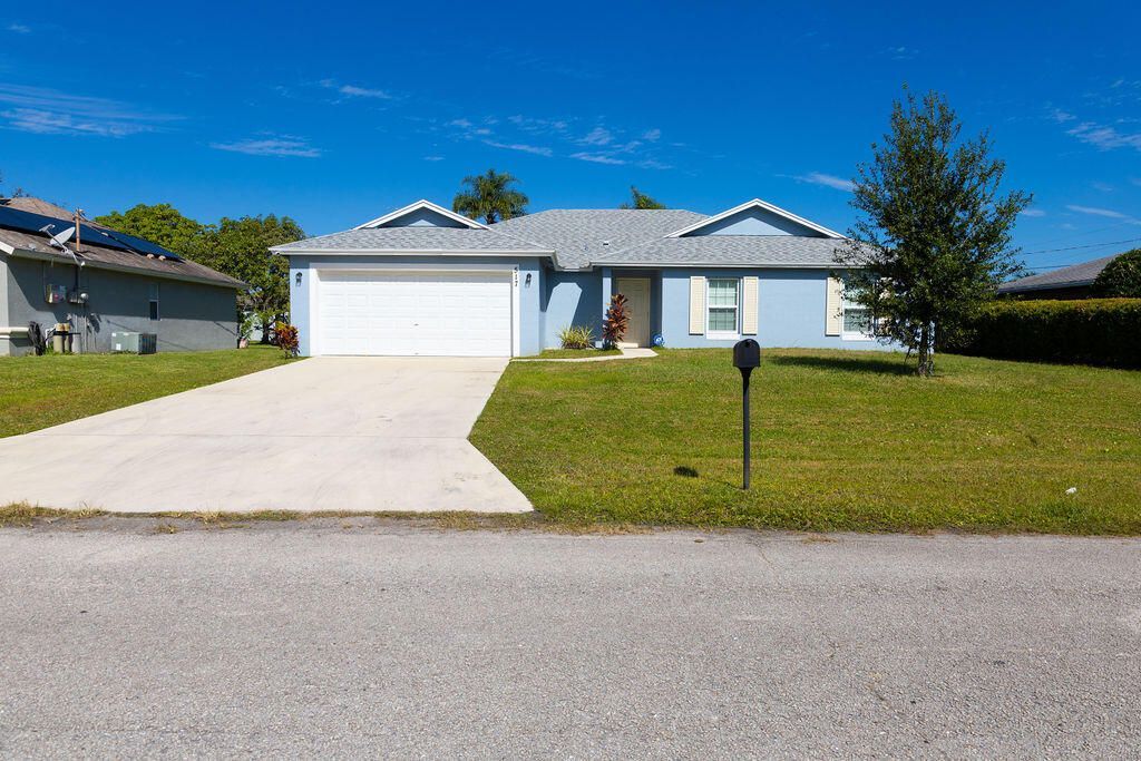 517 SW Ray Avenue, Port Saint Lucie, FL 34983 Photo
