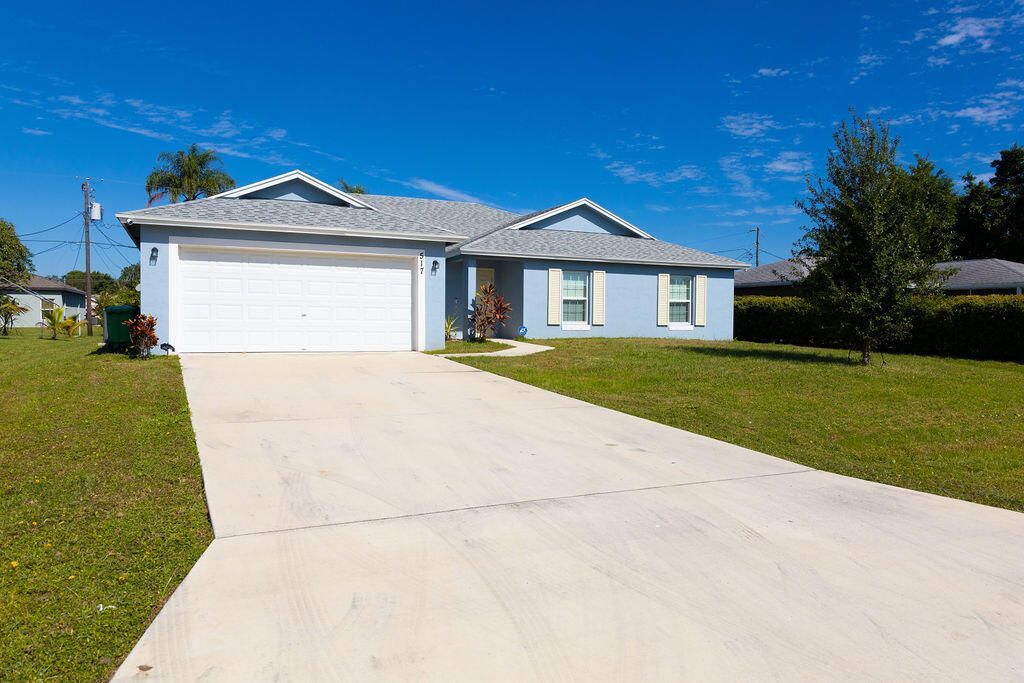 517 SW Ray Avenue, Port Saint Lucie, FL 34983 Photo