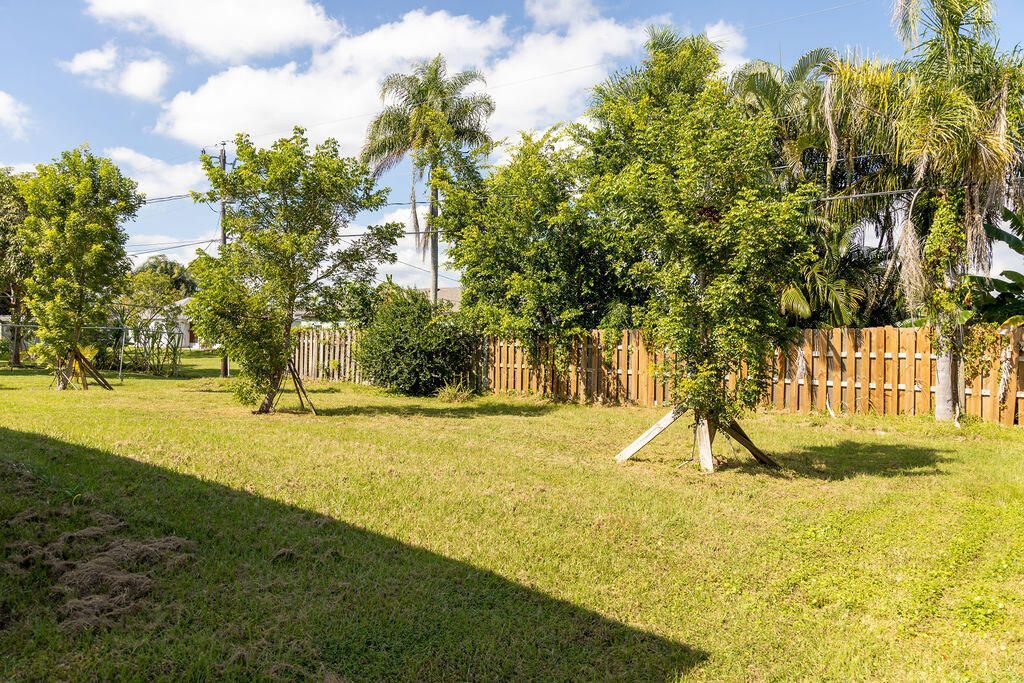 517 SW Ray Avenue, Port Saint Lucie, FL 34983 Photo