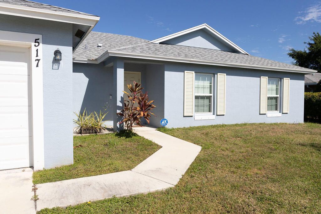 517 SW Ray Avenue, Port Saint Lucie, FL 34983 Photo
