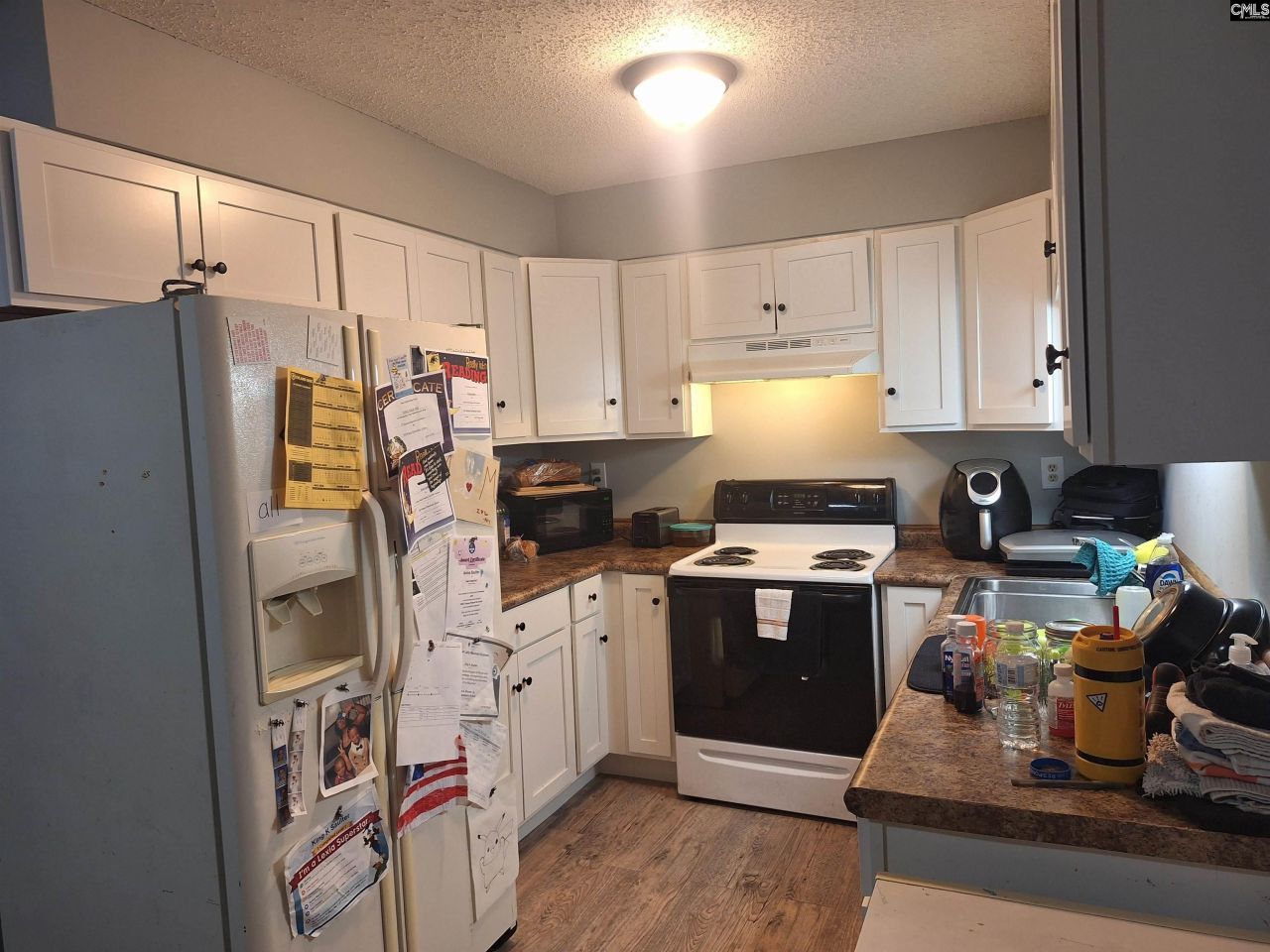 601 Riverhil Circle Photo 16