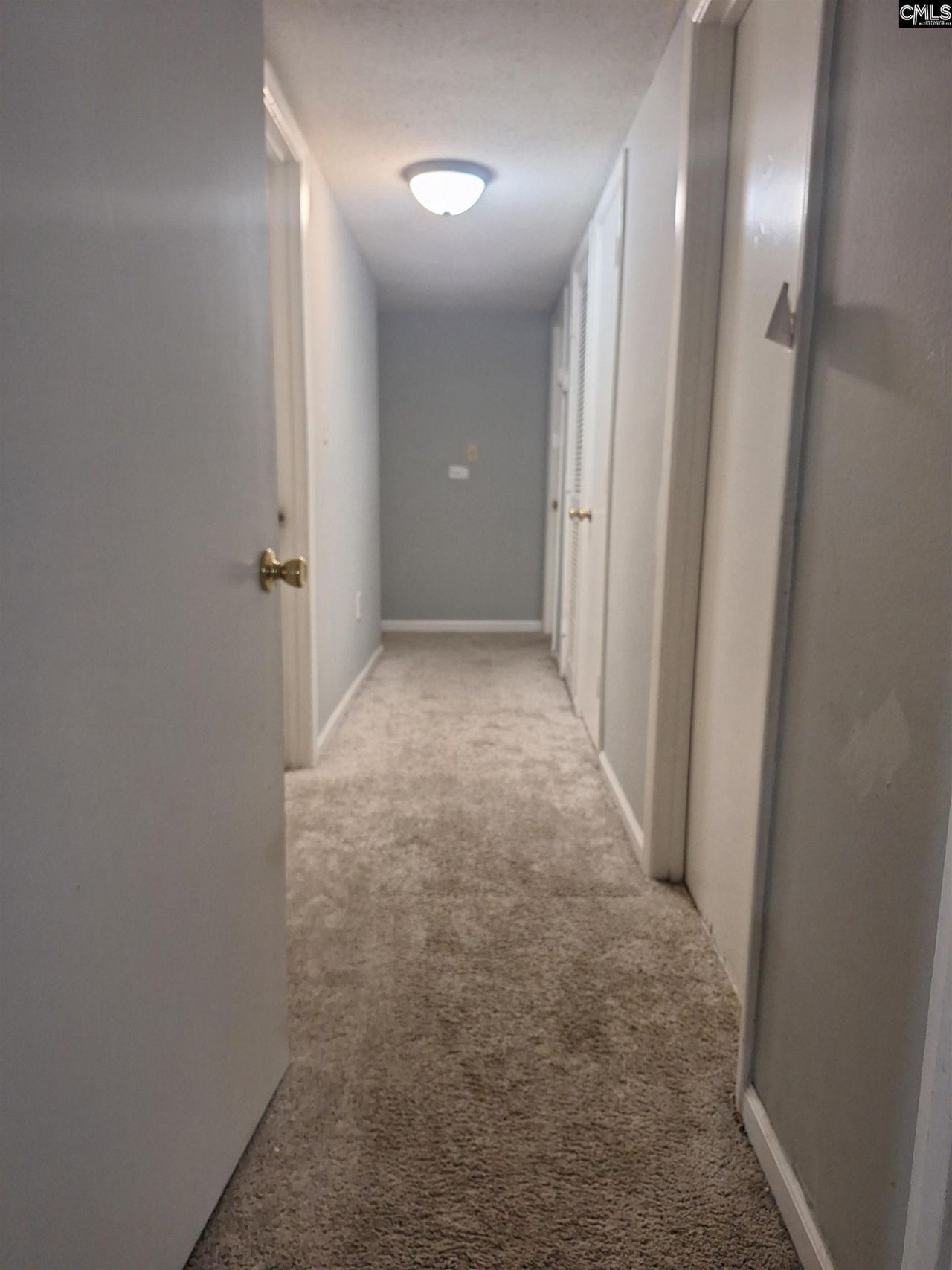 601 Riverhil Circle Photo 18