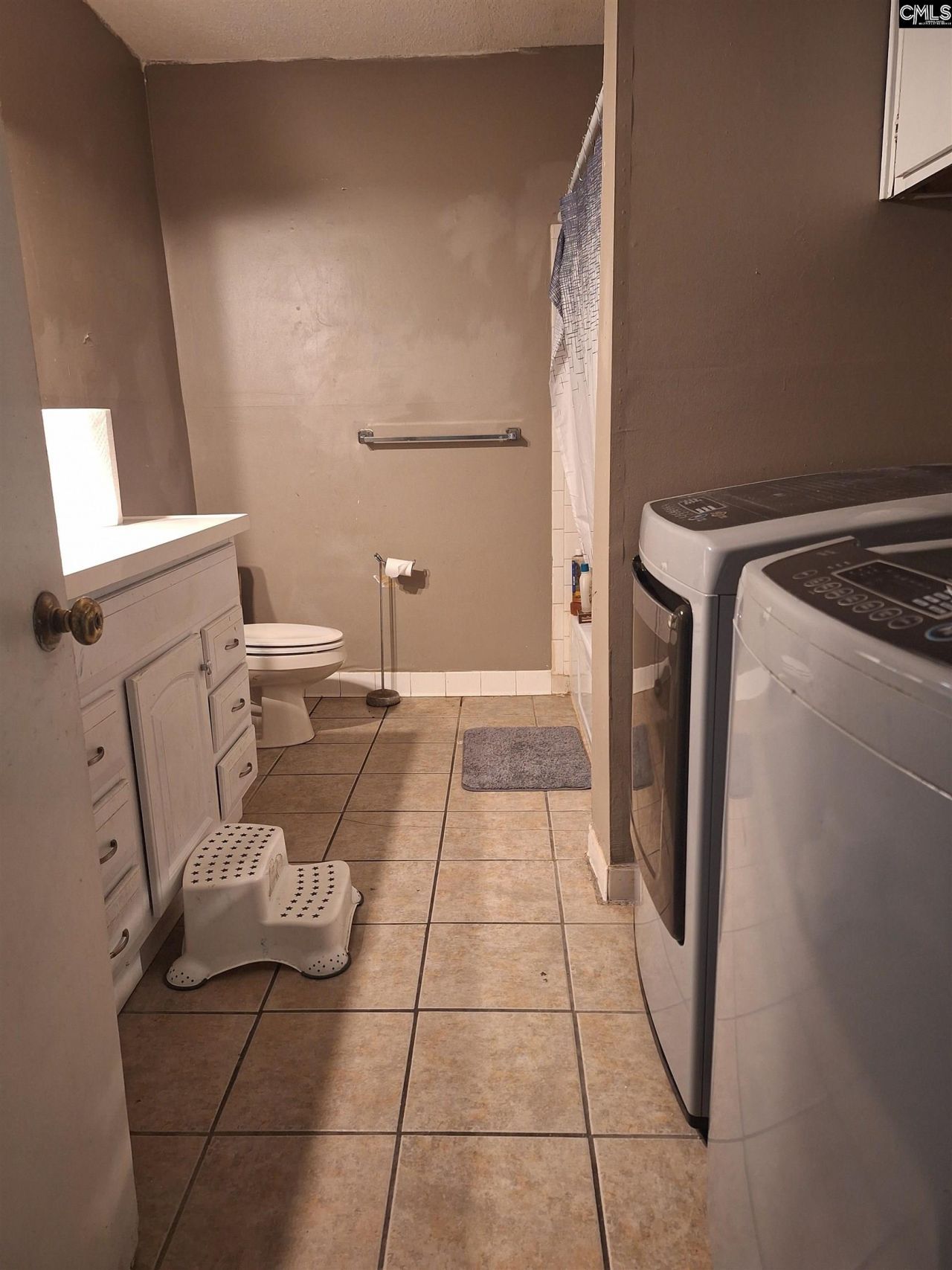 601 Riverhil Circle Photo 19