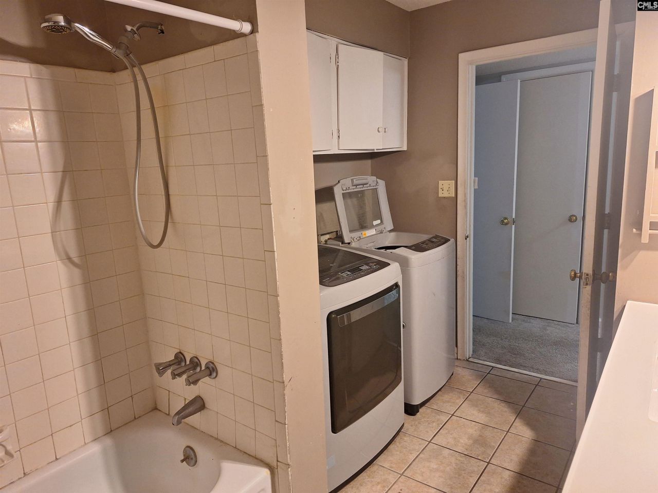 601 Riverhil Circle Photo 21