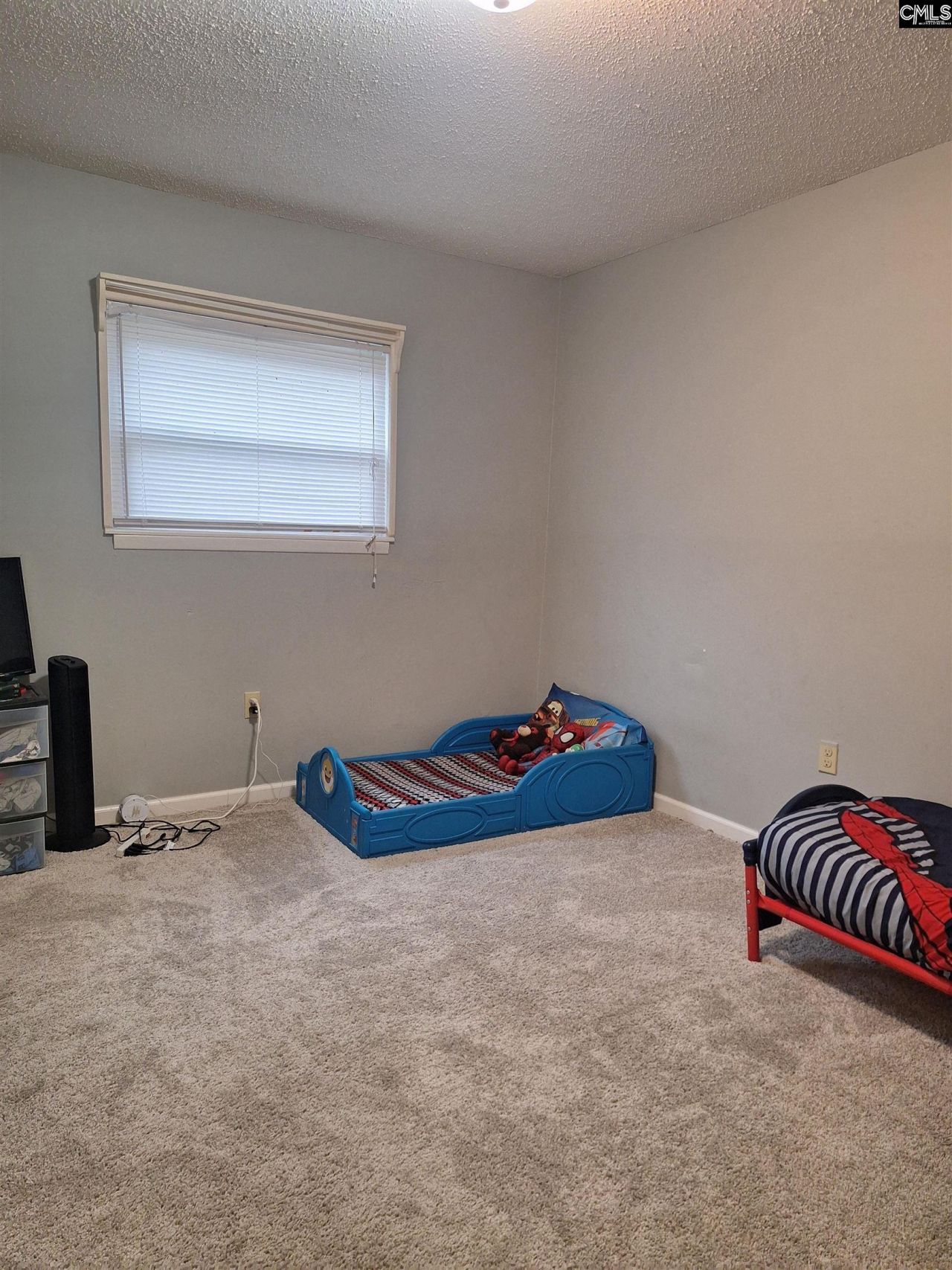 601 Riverhil Circle Photo 23