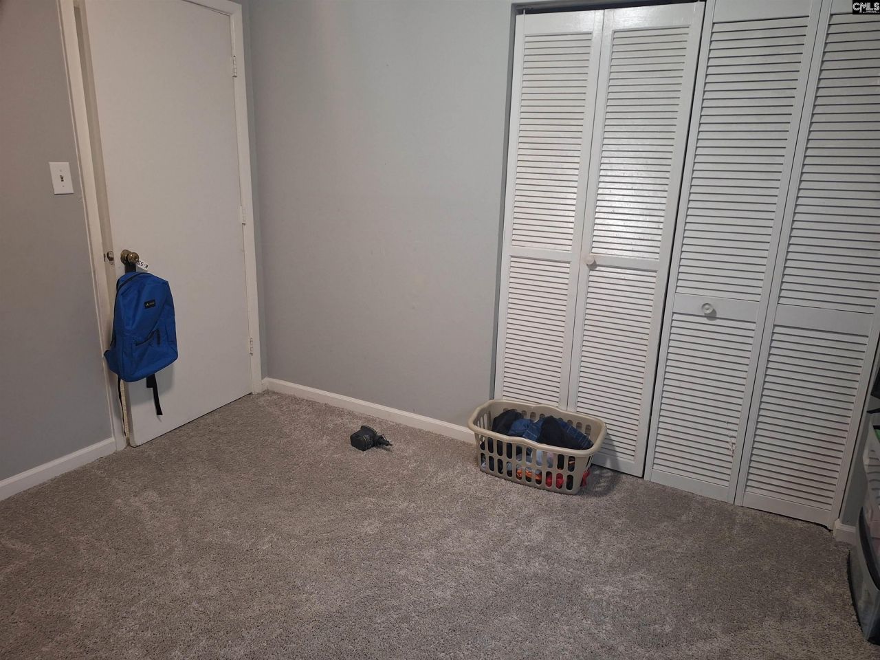 601 Riverhil Circle Photo 24