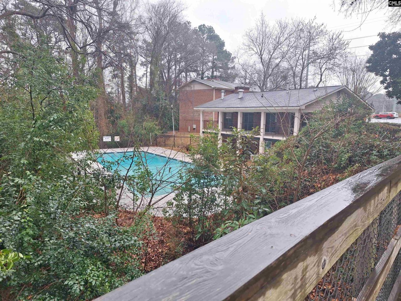 601 Riverhil Circle Photo 34