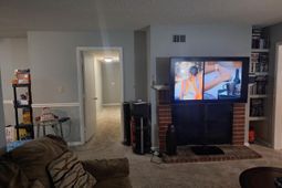 601 Riverhil Circle photo 4