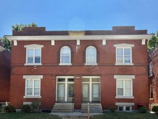 3008 Henrietta Street, St Louis, MO 63104
