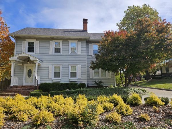 216 S Elliott Avenue , Aurora, MO 65605