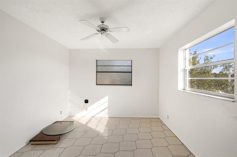 4090 NW 42nd Avenue, Unit 309, Lauderdale Lakes, FL 33319 Photo