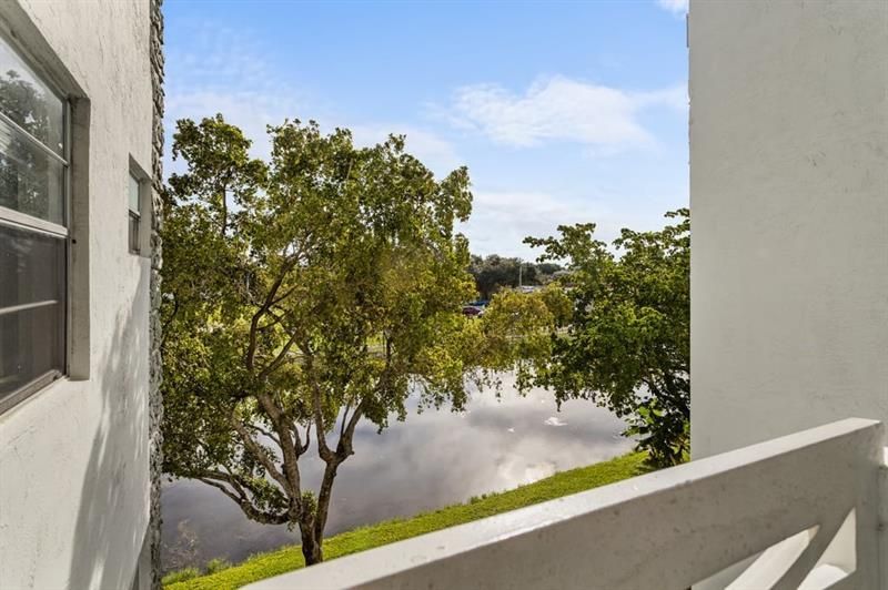 4090 NW 42nd Avenue, Unit 309, Lauderdale Lakes, FL 33319 Photo