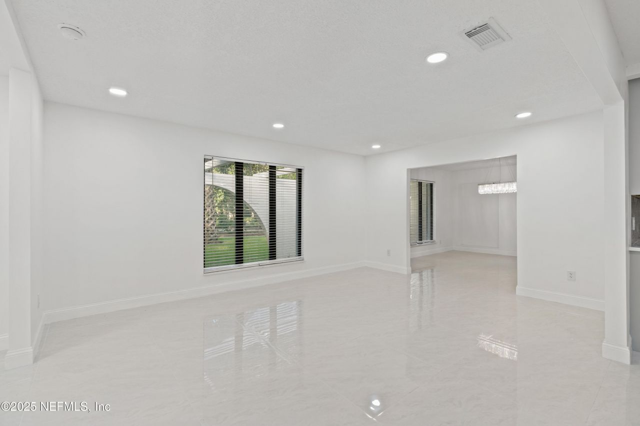 2917 Isser Court, Jacksonville, FL 32257 Photo