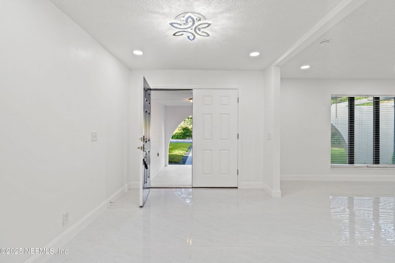 2917 Isser Court, Jacksonville, FL 32257 Photo