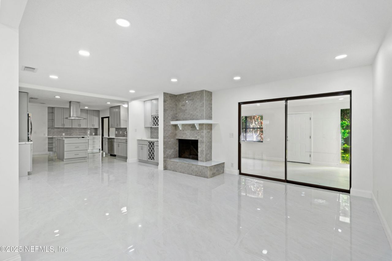 2917 Isser Court, Jacksonville, FL 32257 Photo