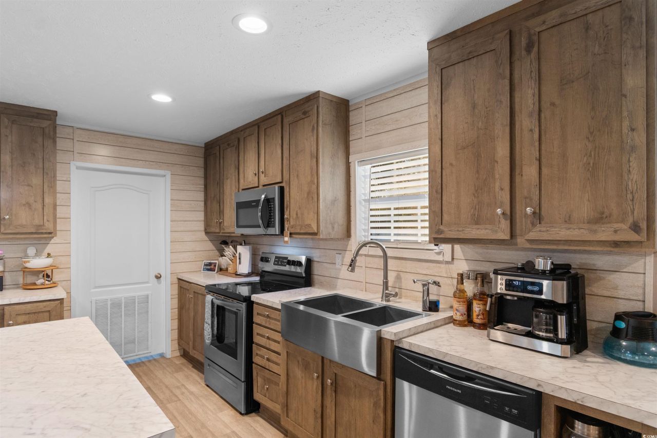 4635 Enoch Rd. Photo 5