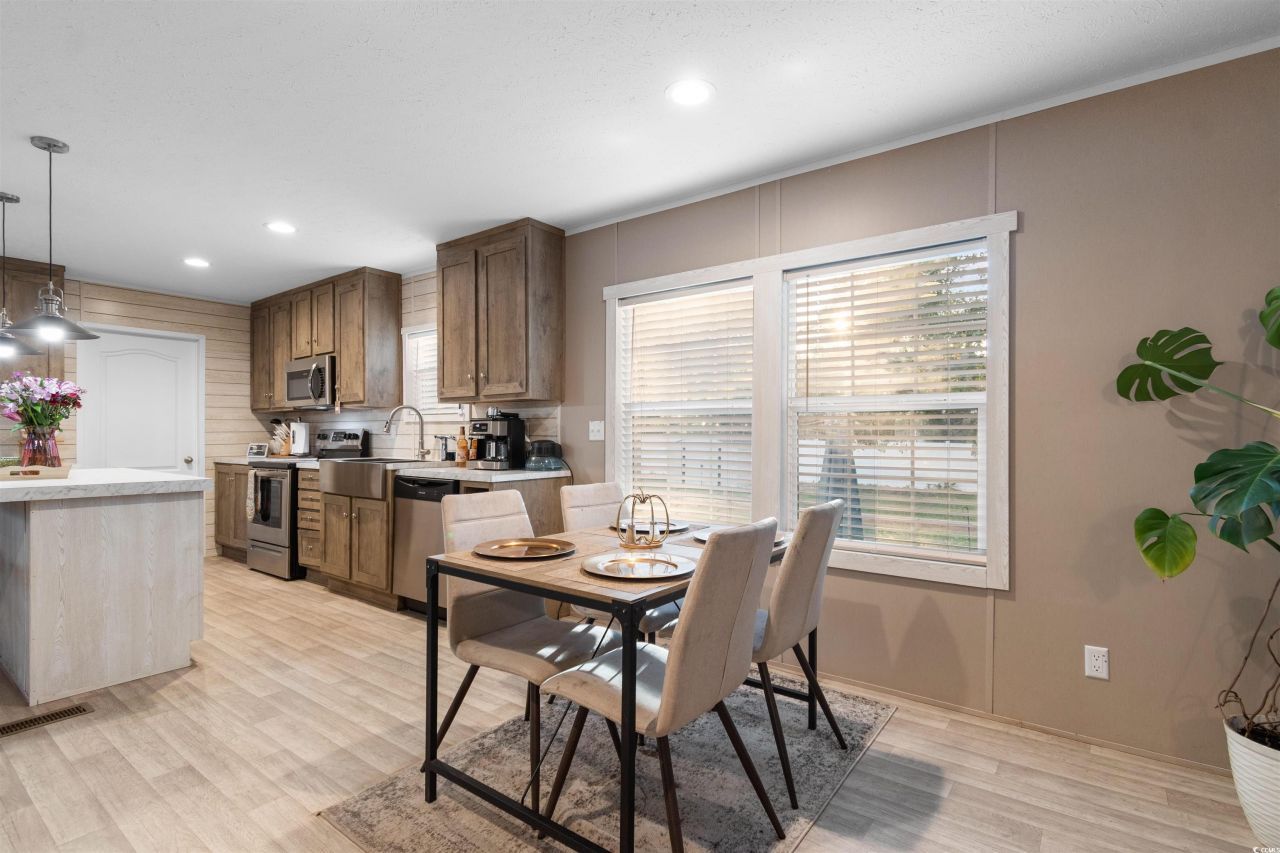 4635 Enoch Rd. Photo 9