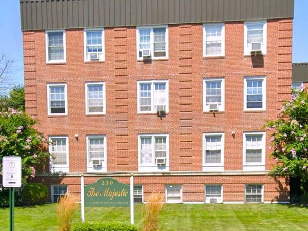 230 Central Ave, Unit 1F, Lawrence, NY 11559