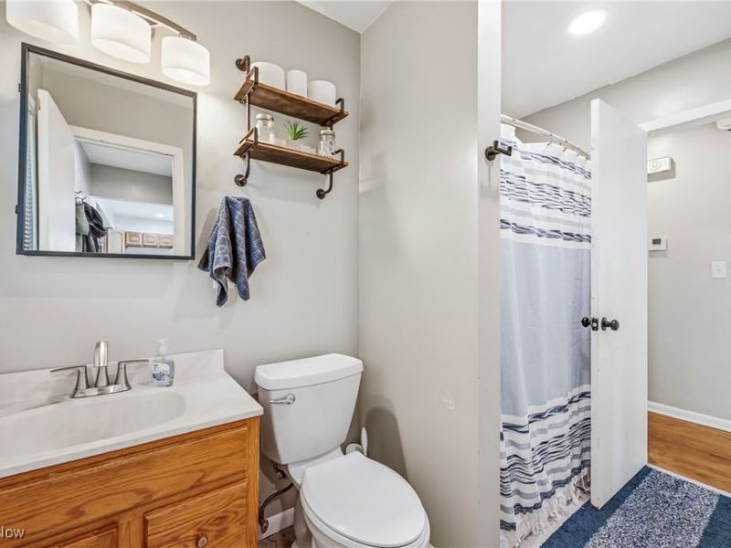 560 Beverly Hills Drive, Youngstown, OH 44505 Photo 24