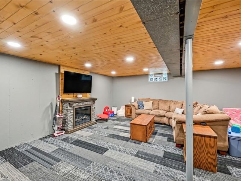 560 Beverly Hills Drive, Youngstown, OH 44505 Photo 39