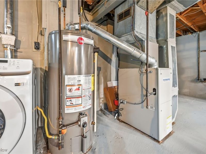 560 Beverly Hills Drive, Youngstown, OH 44505 Photo 50