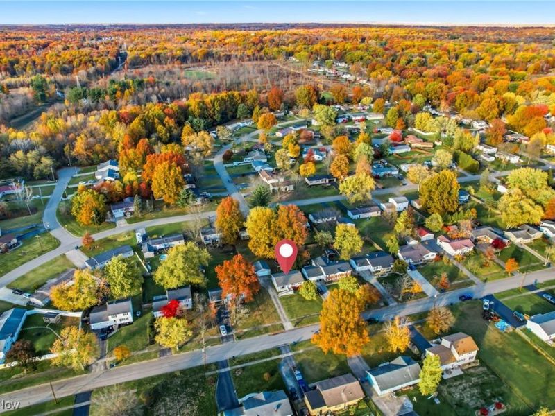 560 Beverly Hills Drive, Youngstown, OH 44505 Photo 7