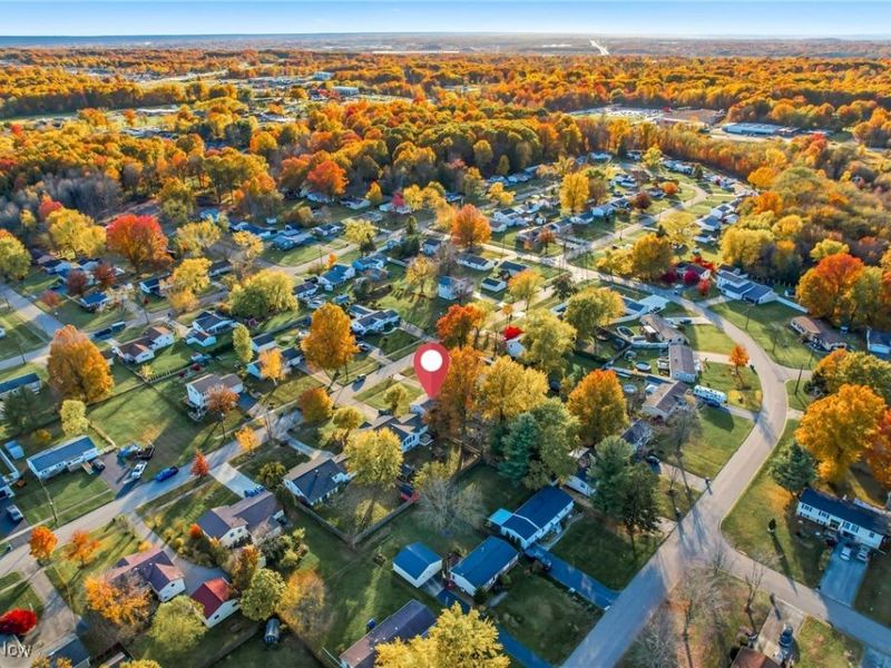 560 Beverly Hills Drive, Youngstown, OH 44505 Photo 9