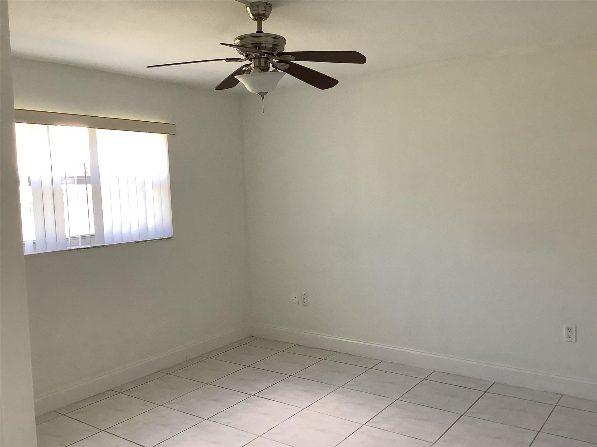 8220 Sunrise Lakes Boulevard, Unit 110, Sunrise, FL 33322 Photo