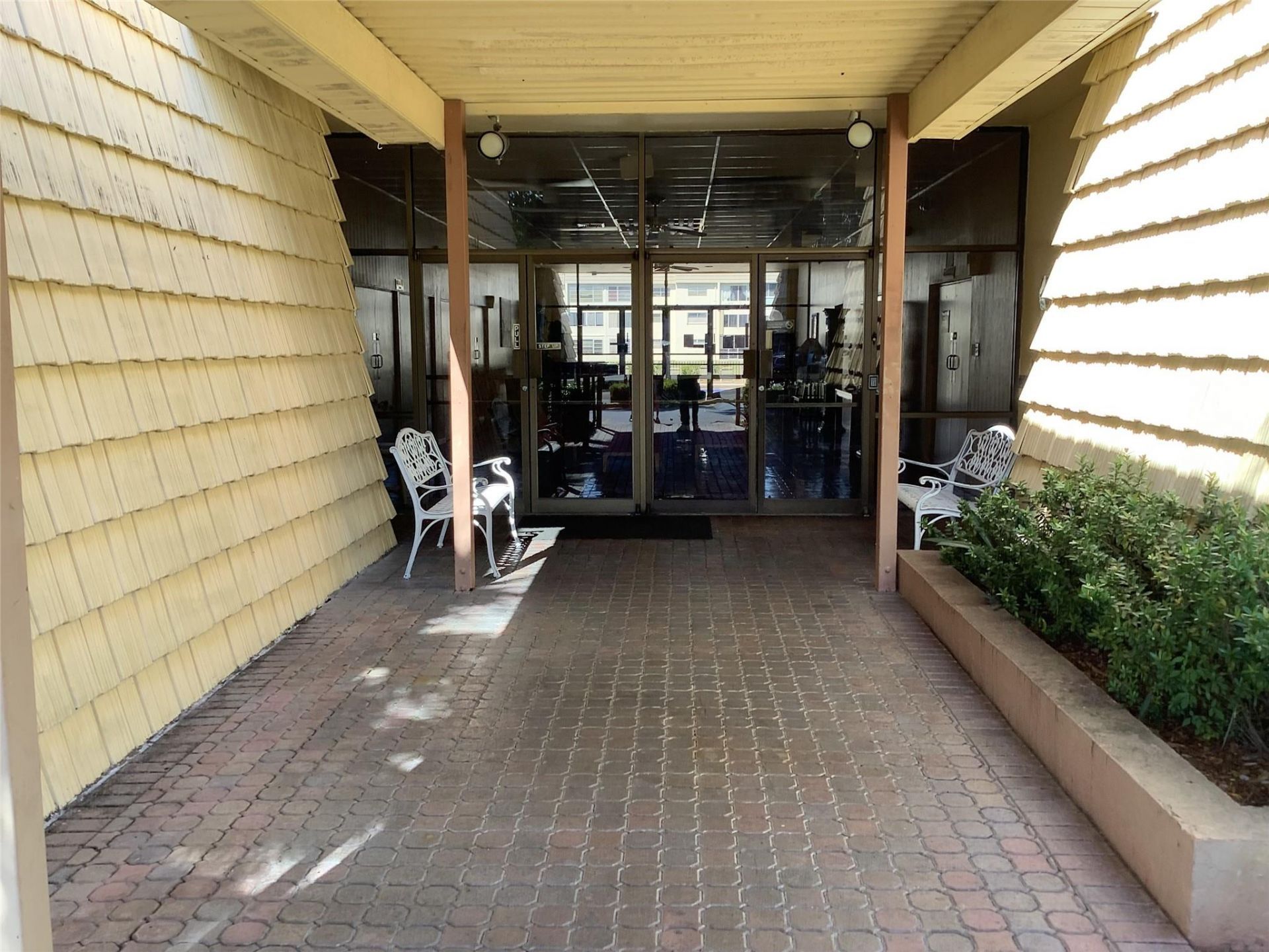 8220 Sunrise Lakes Boulevard, Unit 110, Sunrise, FL 33322 Photo