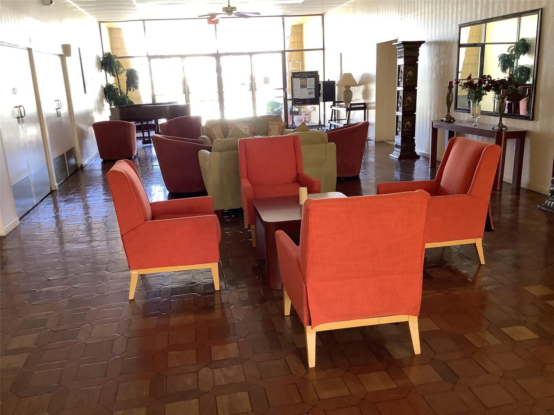 8220 Sunrise Lakes Boulevard, Unit 110, Sunrise, FL 33322 Photo