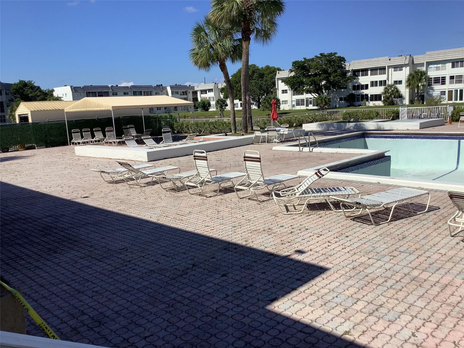 8220 Sunrise Lakes Boulevard, Unit 110, Sunrise, FL 33322 Photo