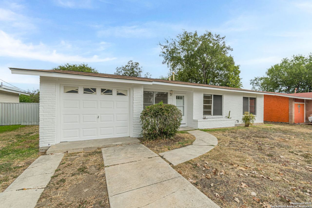 479 Linda Dr, San Antonio, TX 78216 Main Photo