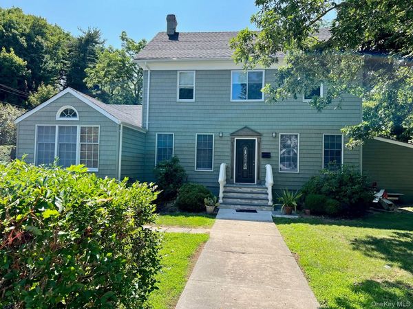 91 Green Street, Huntington, NY 11743
