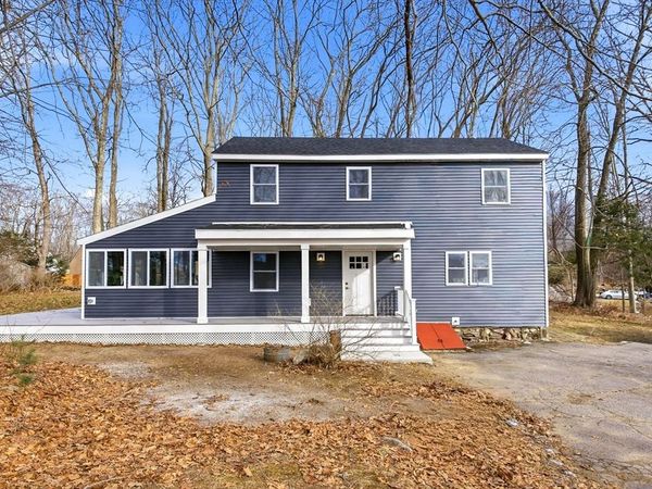 40 Lake View Dr, Leicester, MA 01524