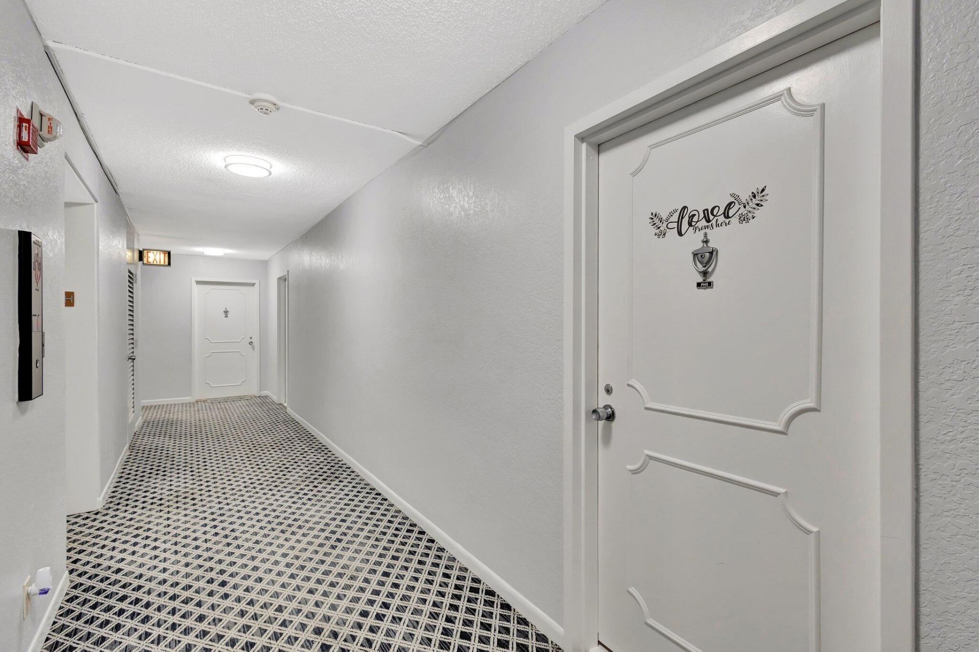 2000 Presidential Way, Unit Ph5, West Palm Beach, FL 33401 Photo