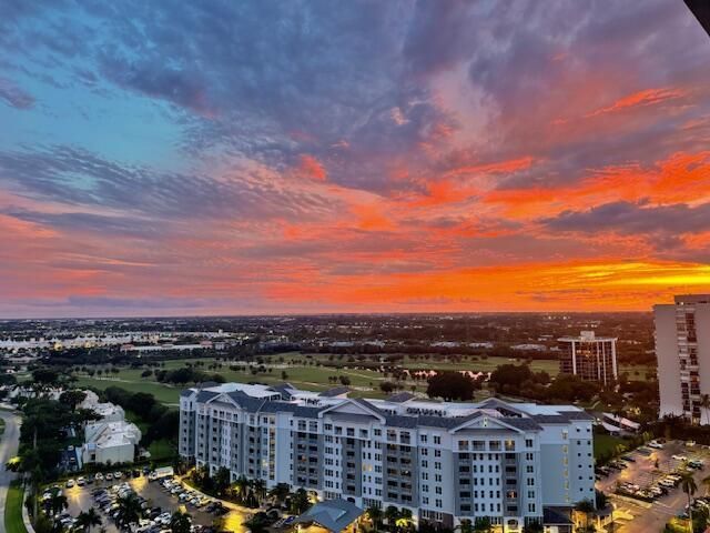 2000 Presidential Way, Unit Ph5, West Palm Beach, FL 33401 Photo