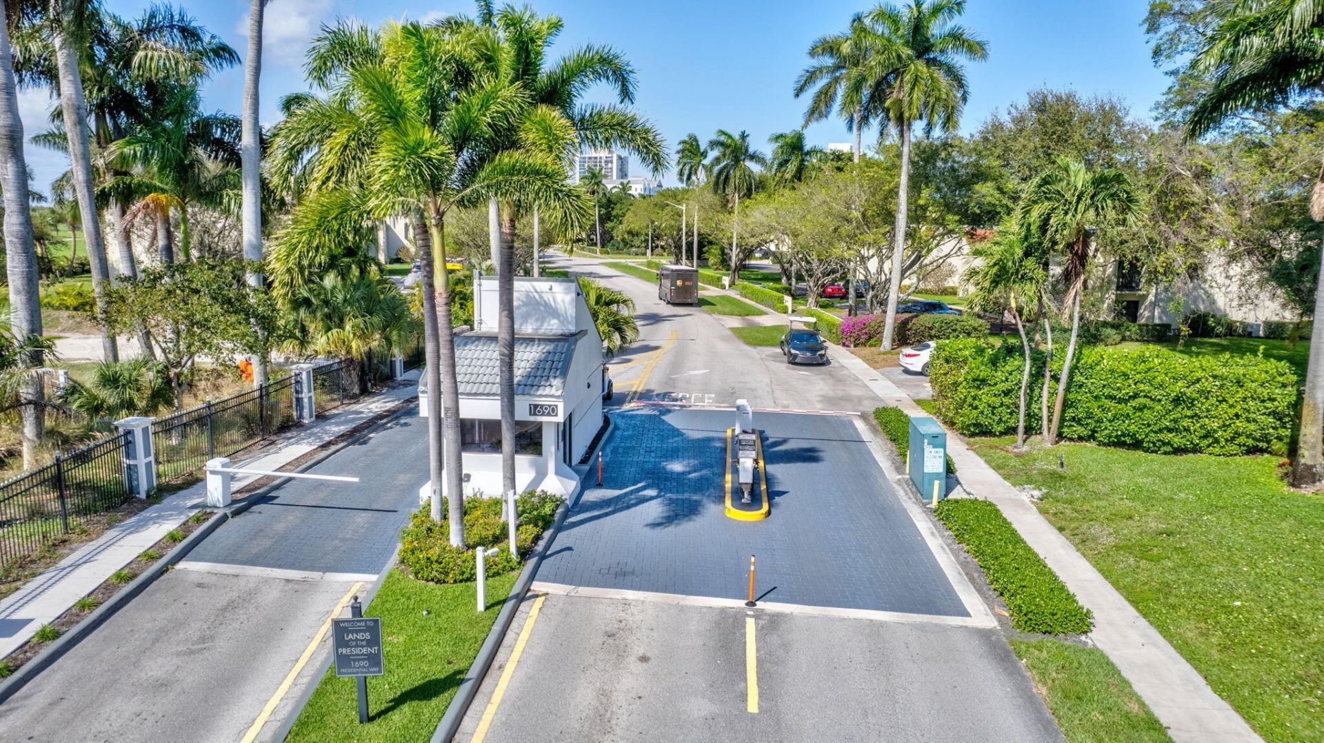 2000 Presidential Way, Unit Ph5, West Palm Beach, FL 33401 Photo