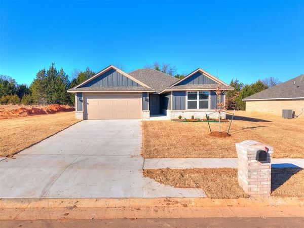 4640 Lincoln Landing, Harrah, OK 73045