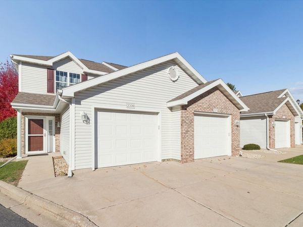 2339 Effingham Way, Sun Prairie, WI 53590