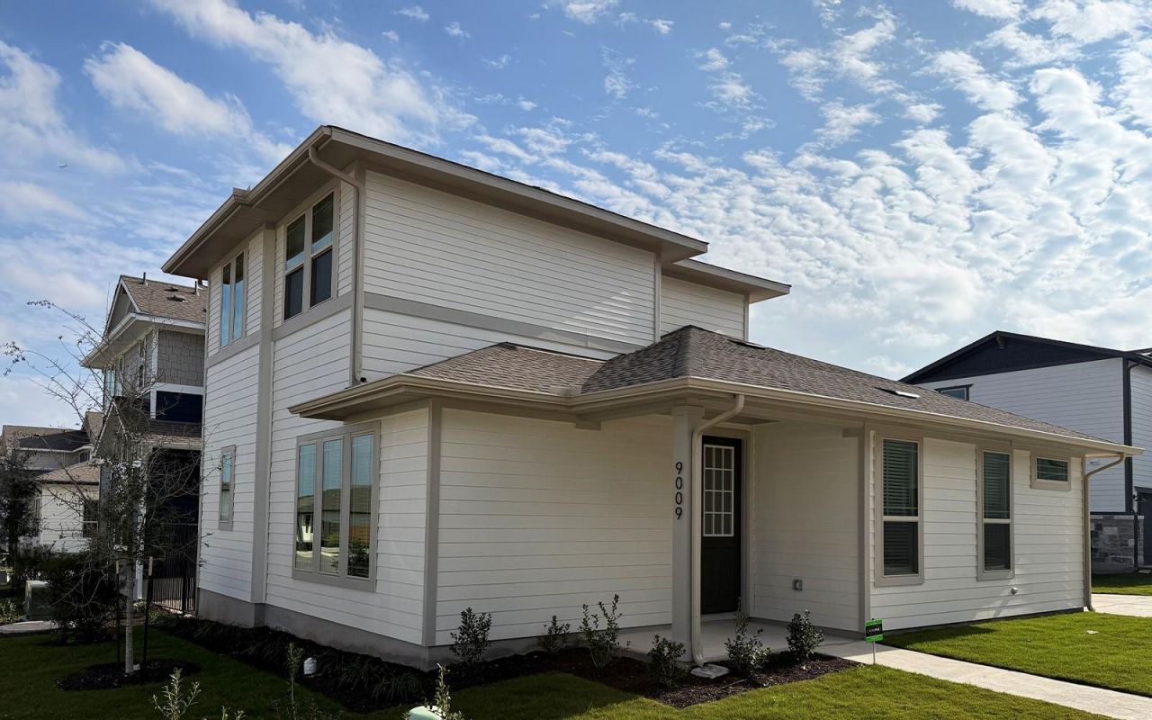 9009 Hamadryas Dr, Austin, TX 78744 Main Photo