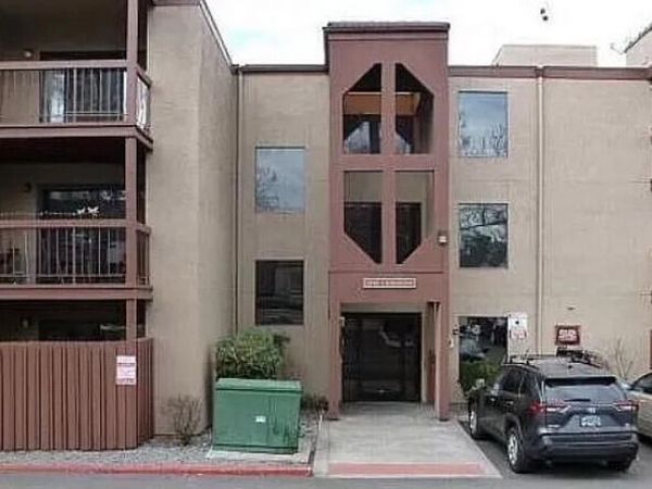 2955 Lakeside Drive, Unit 217, Reno, NV 89509