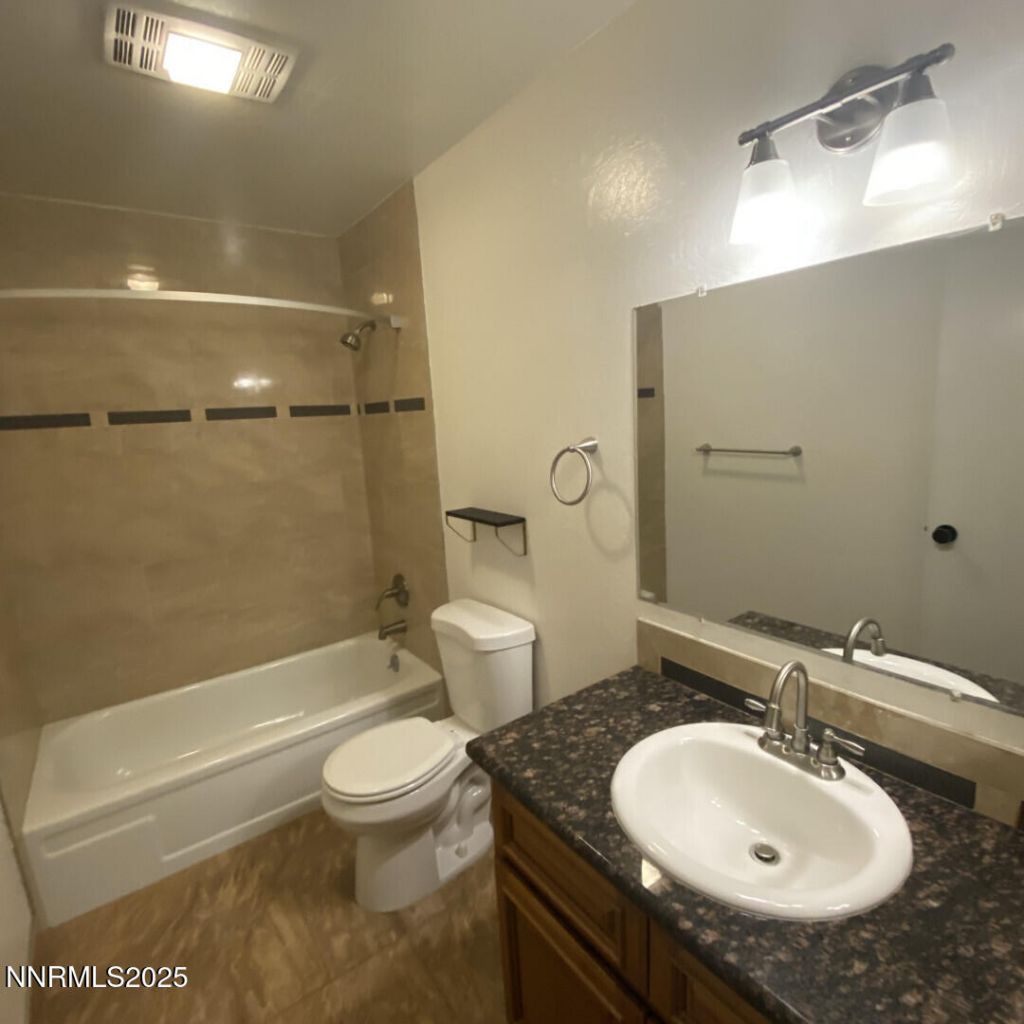 2955 Lakeside Drive, Unit 217, Reno, NV 89509 Photo