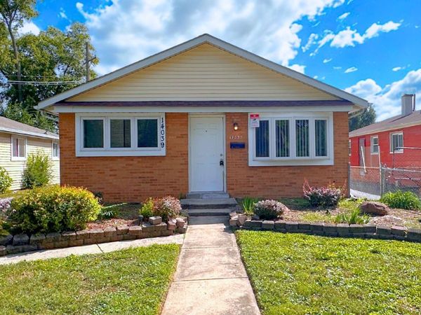 14039 S Claire Boulevard, Robbins, IL 60472