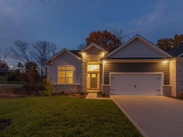 102 Hickory Grove Court, Georgetown, KY 40324