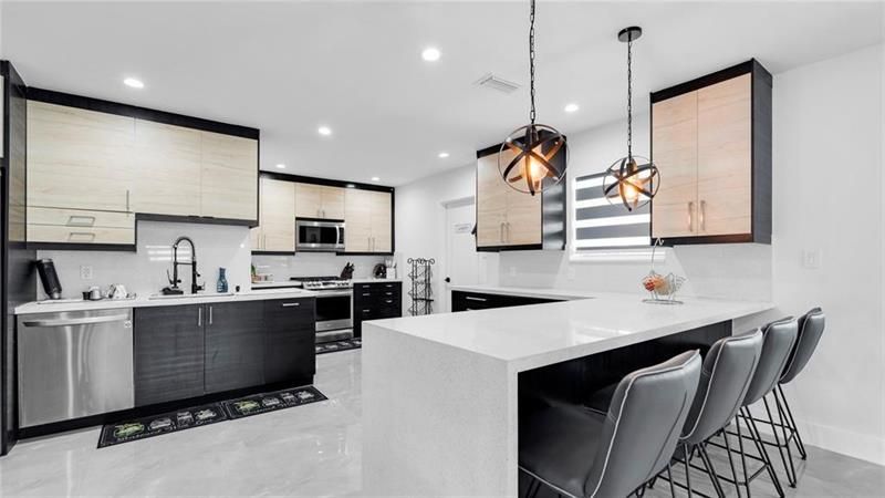 6290 W 16th, Hialeah, FL 33012 Photo