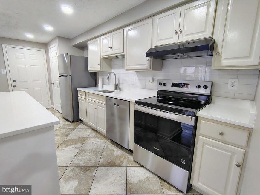 12407 Hickory Tree Way, Unit 524, Germantown, MD 20874 Main Photo