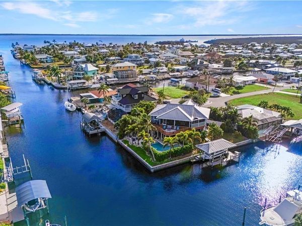 3544 Ruby AVE, ST. JAMES CITY, FL 33956