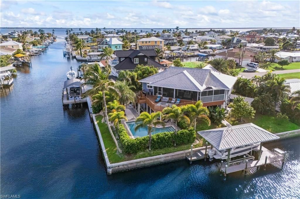 3544 Ruby Ave, Saint James City, FL 33956 Photo