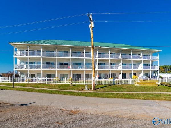 5799 Bay Village Drive, Unit 1004, Athens, AL 35611